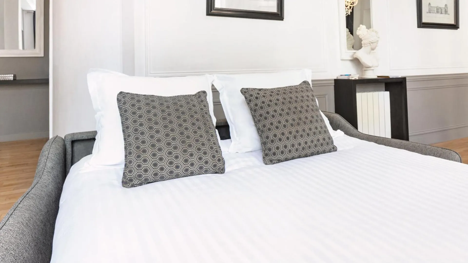 Daire Livinparis - Luxury 3 Bedrooms Le Louvre I